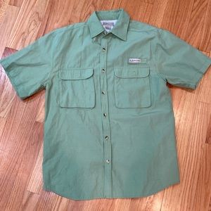 Men's Realtree Button down short sleeve camp shirt outdoors sz Medium M Green
